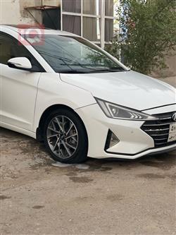 هیوندای ئەلەنترا